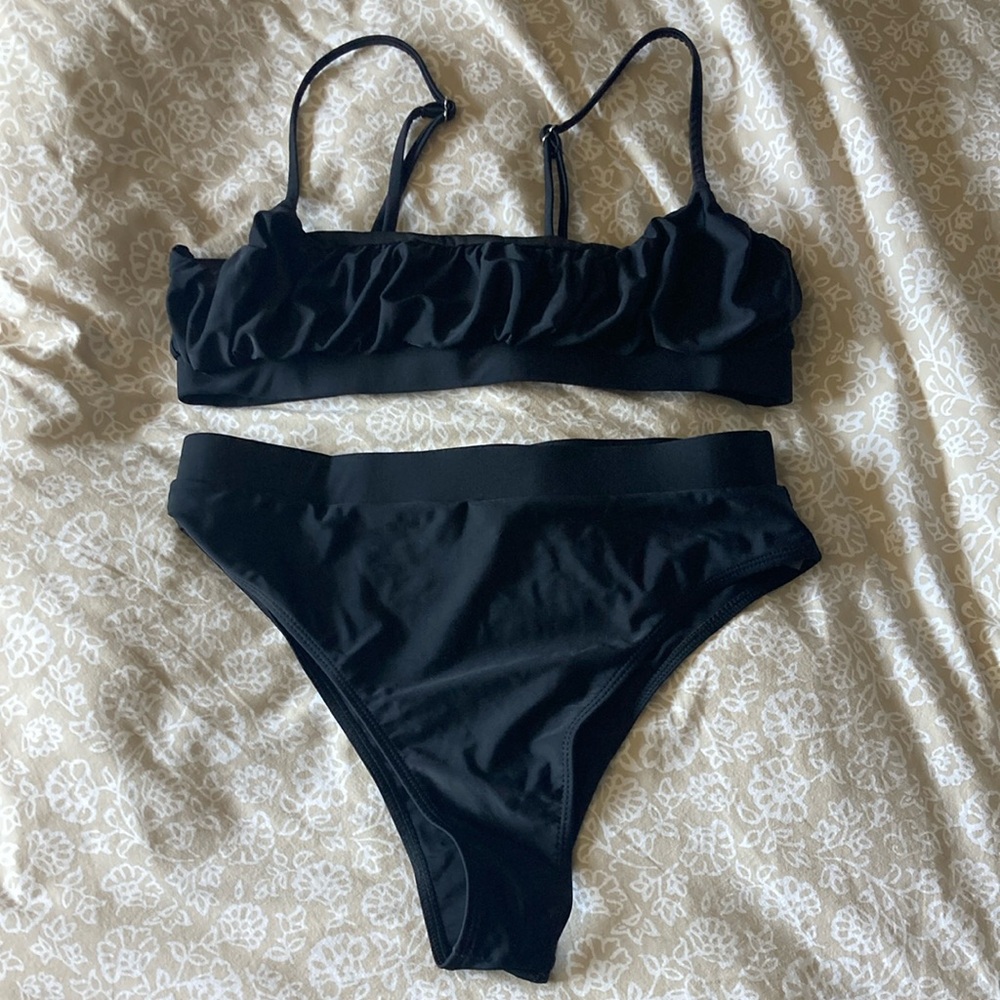 ⚡️3/$10⚡️ High-Waisted Black Bikini Set
